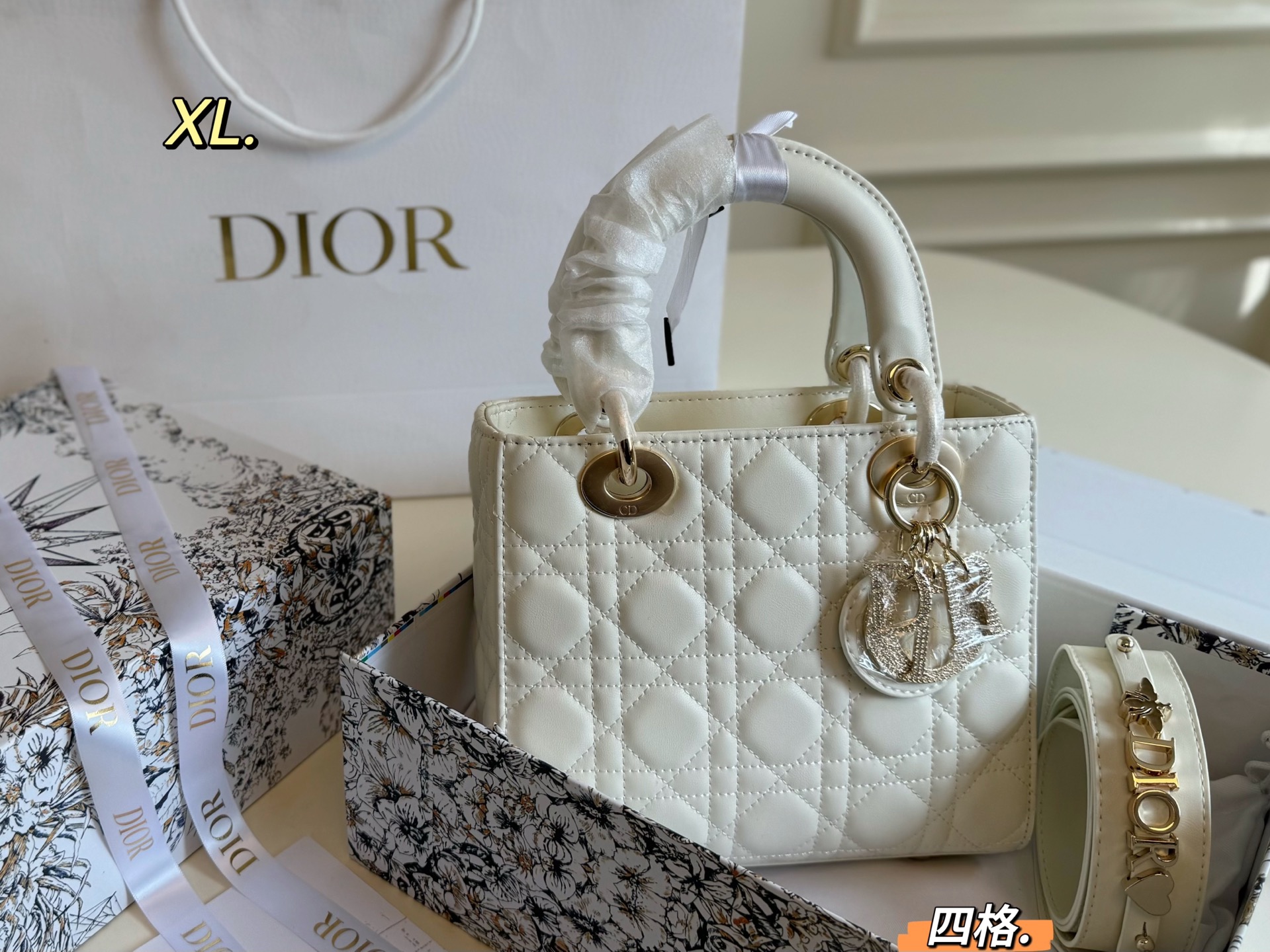 DIOR bag 135
